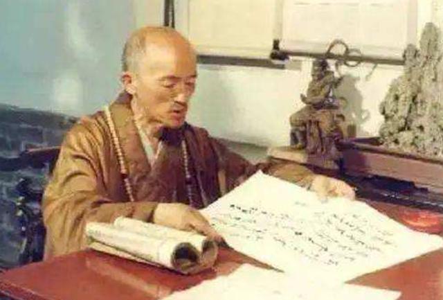 海灯法师是骗子?77岁二指禅倒立造假,87岁圆寂少林寺无一人吊唁