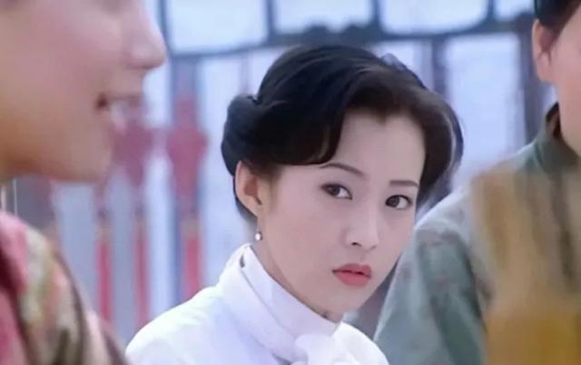 郝蕾|郝蕾暴瘦了！经历两段失败婚姻她，新男朋友的为人受到质疑