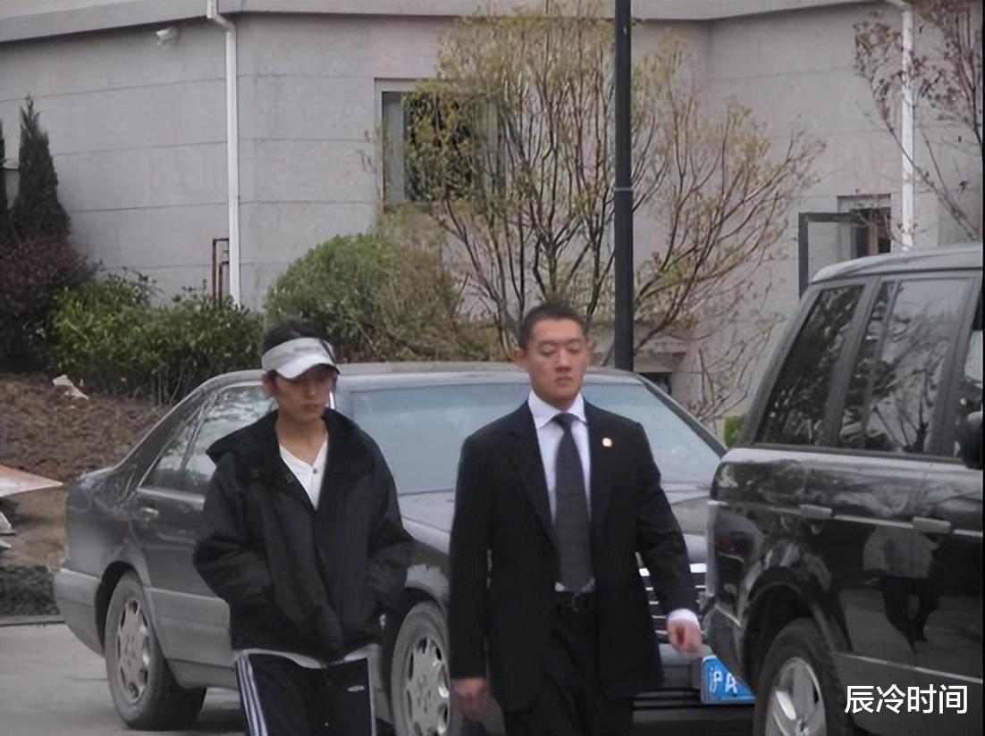 汪雨|“京城四少”汪雨:女神收割机,花天酒地败光家业后,成了痴情人