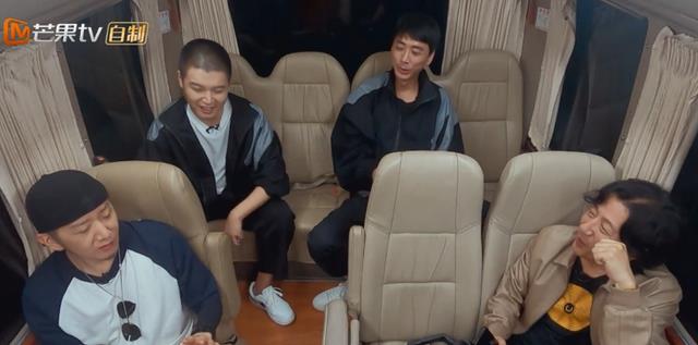 郑钧|郑钧、苏见信拒绝内卷，装模作样假装苦练，黄义达乱入太好笑