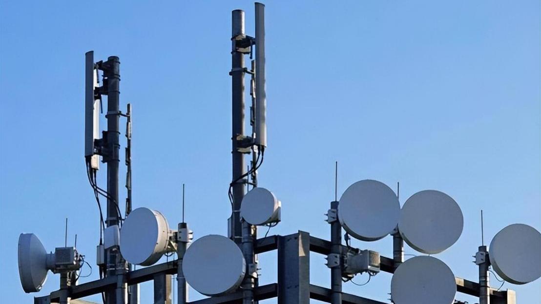 |法国拆下华为3000根天线，却再次“变脸”？任正非：我早有准备