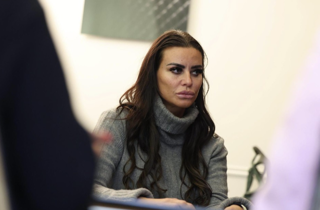 19岁嫁入皇室,卡塔尔美艳前王妃惨死家中,她这一生,太不堪...