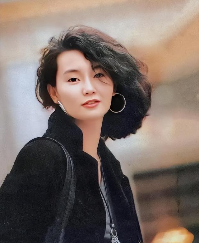 明星|曾经帅到窒息，现今苍老似鬼的8位明星：有人发腮，有人秃头