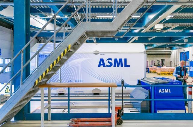 七彩虹|中企格科微官宣!ASML光刻机如期到货,外媒:终于想明白了