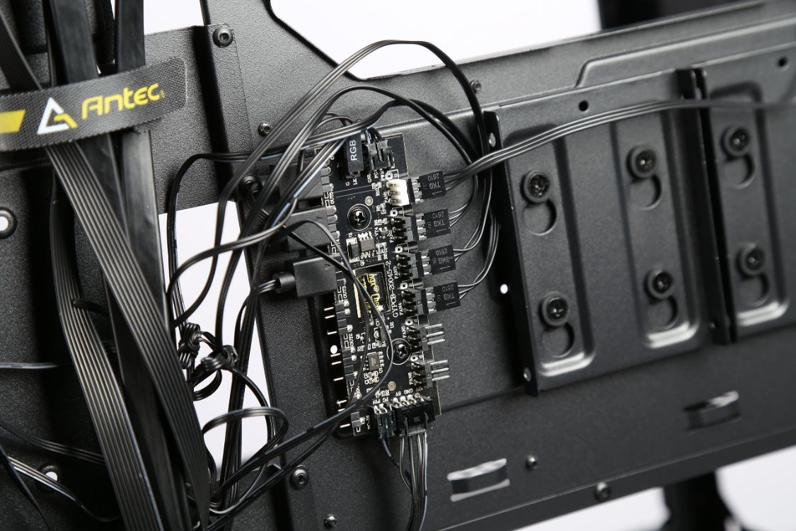 显卡|特殊行情下i5-12400装机要怎么搭配，搭配RTX3050甜品卡应急装机分享