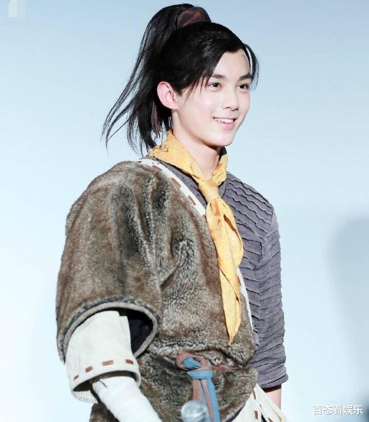 杨幂|被“宋祖儿吴磊”抢角，“杨幂”空等4个月，幂粉却表示：放鞭炮庆祝！