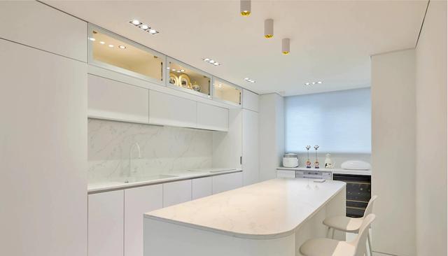 一家4口的110新房,只刷大白墙、通铺瓷砖地面,越简单越喜欢