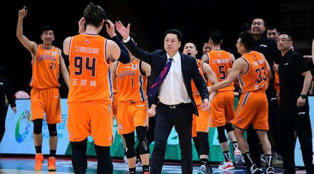 CBA消息：西热骂李楠真相曝光首钢裁掉2分外援王骁辉毁掉4双悍将