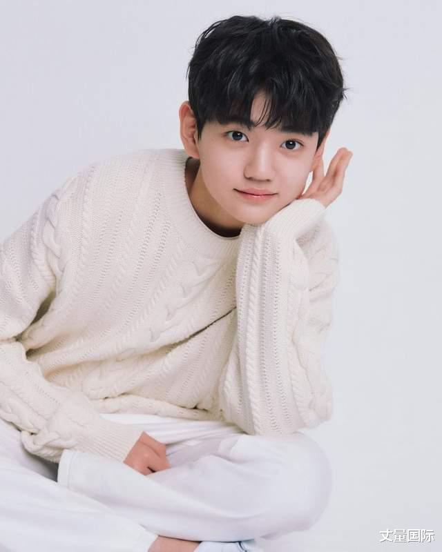 财阀家的小儿子|《财阀家的小儿子》「小宋仲基」金康勋秘密！女友竟长得像Irene