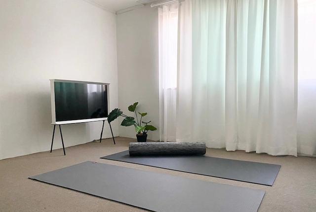 这位韩国女青年,堪称“设计模本”,全屋白墙极干净,圈粉无数!