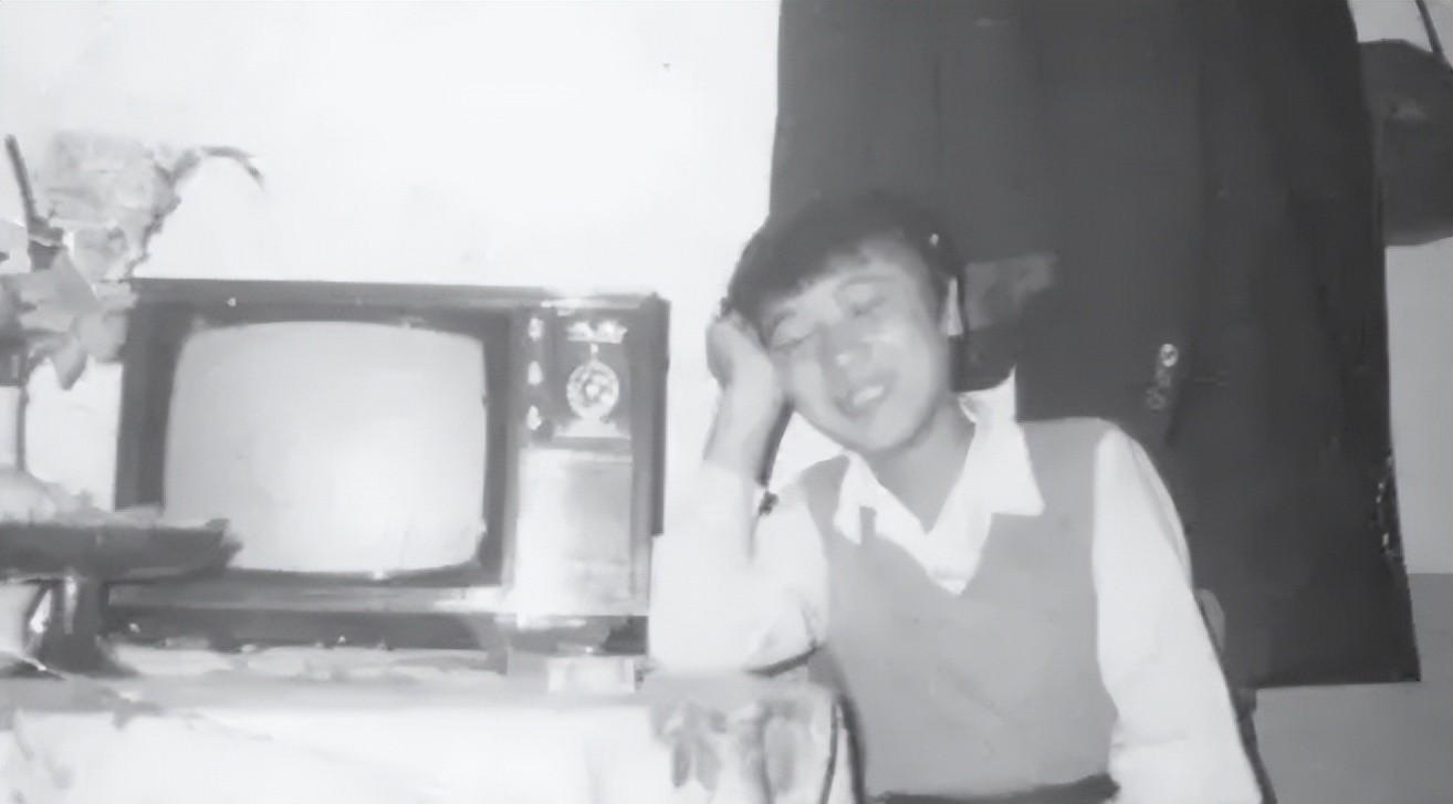 于和伟|于和伟：与妻子恩爱30年，老婆只是撞脸杨童舒，和王丽坤也很清白