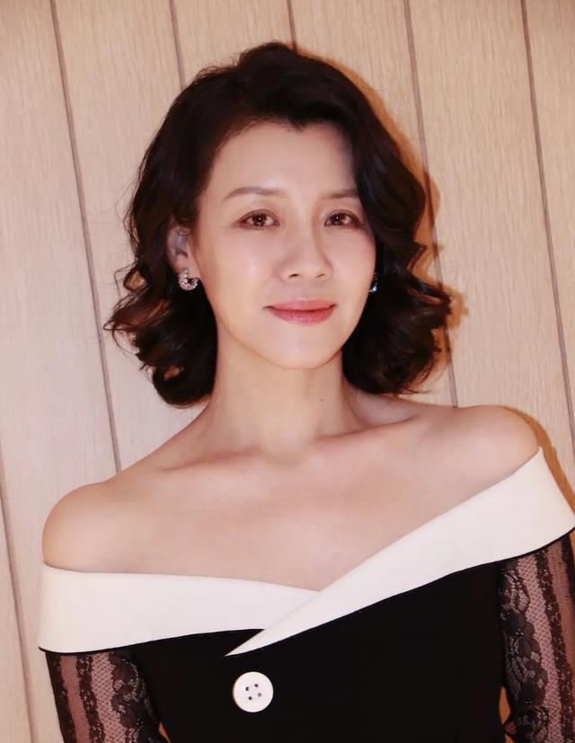 张天爱|曾获“亚洲影后”的刘琳，25岁被挚爱伤害，如今与丈夫恩爱幸福