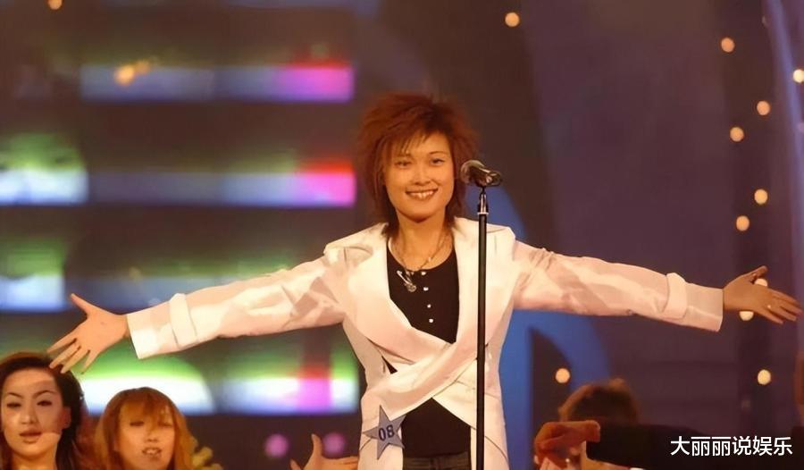李宇春|李宇春的“痛”：38岁还不找男朋友，父母替她着急，但却没有办法