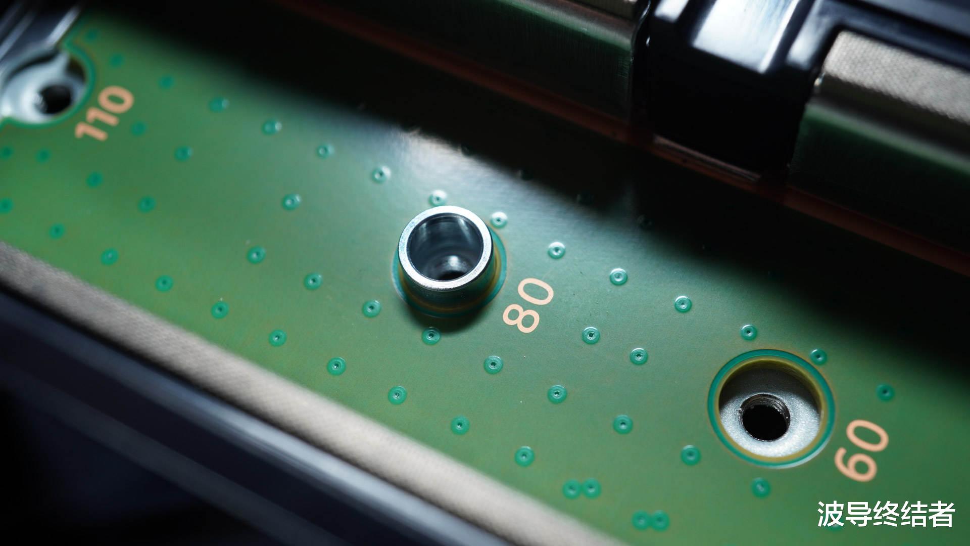 小米科技|爽爆！给PS5加装海盗船MP600 Pro LPX固态硬盘