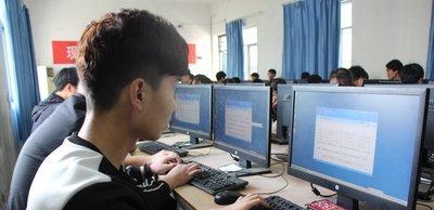 大学|“家里没矿的要慎选”，大学这几大专业很费钱，普通家庭：不敢碰