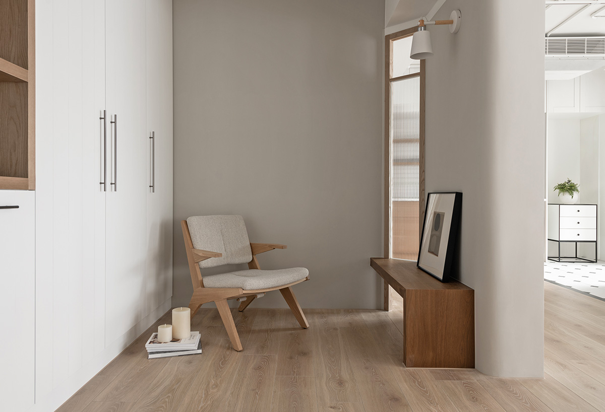 买下82㎡小户型,只为装修成工作室!这对中年夫妻太会玩了