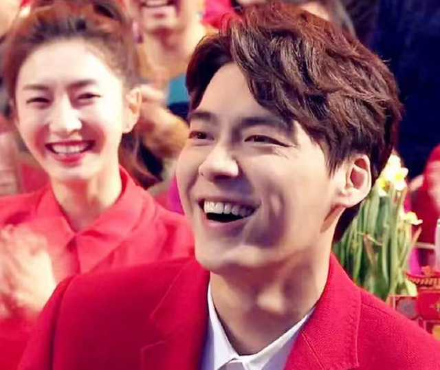 李易峰|李易峰嫖娼被拘!央视现身打脸,杨幂赵丽颖杨洋等数位明星被牵连