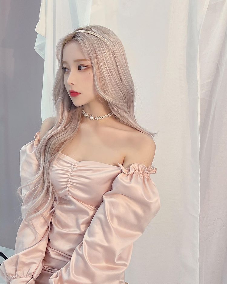 吴智恩 各种髮色都合适！韩国冰山美女《吴智恩》冷色调髮色精灵感爆棚！