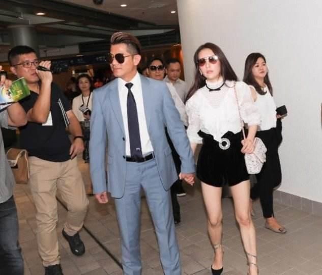 方媛|方媛大秀健身成果，买昂贵母女款美容仪，郭富城带妻女坐观光缆车