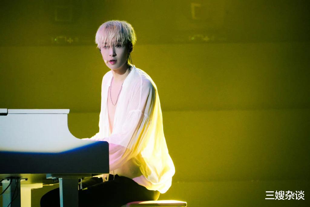 张艺兴|张艺兴一条路走到黑，身上的缺点，成就了今天的他