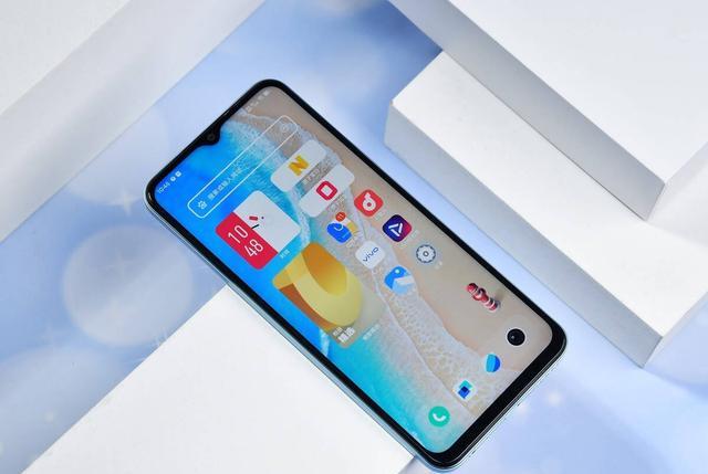 iqoo|“U”一说一,iQOOU5性能小金刚真不错!