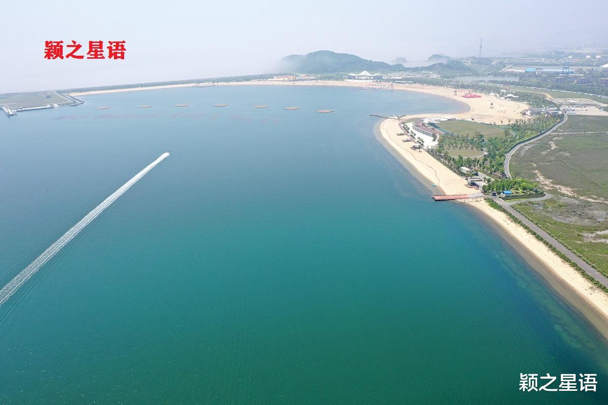 在水一方|梅山湾畔，花海绵延，在水一方，绚烂！