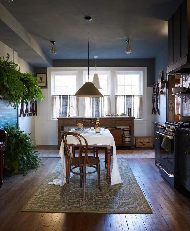 老式复古韵味的家,现代家具,壁炉墙裙,喜欢阳台做书房