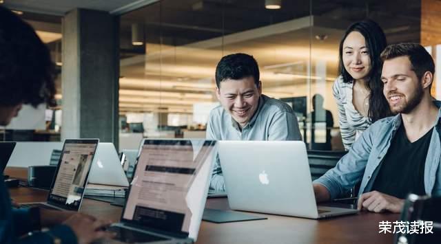 女孩|面试官：5个雪梨分给7个老板，你怎么分？女孩说一话，被录用！