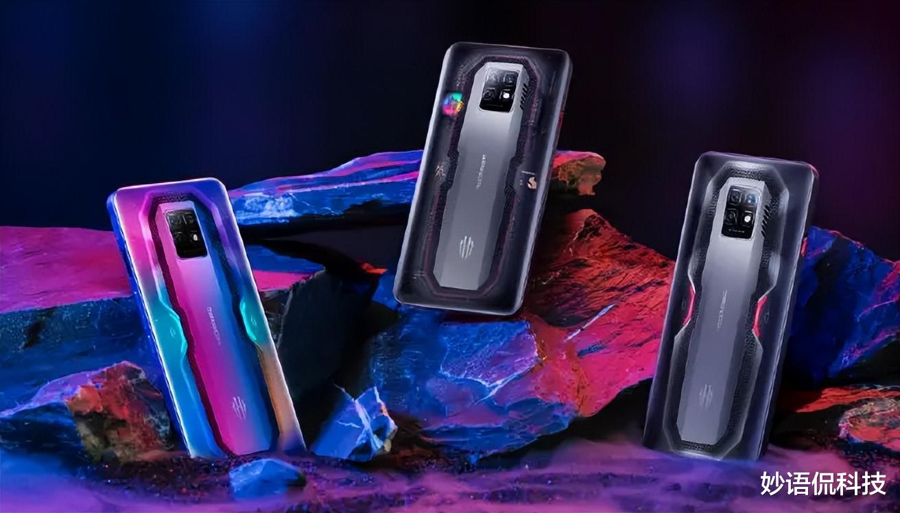 游戏手机|18G+512G有现货了，135W快充+5000mAh，网友：终于等到了