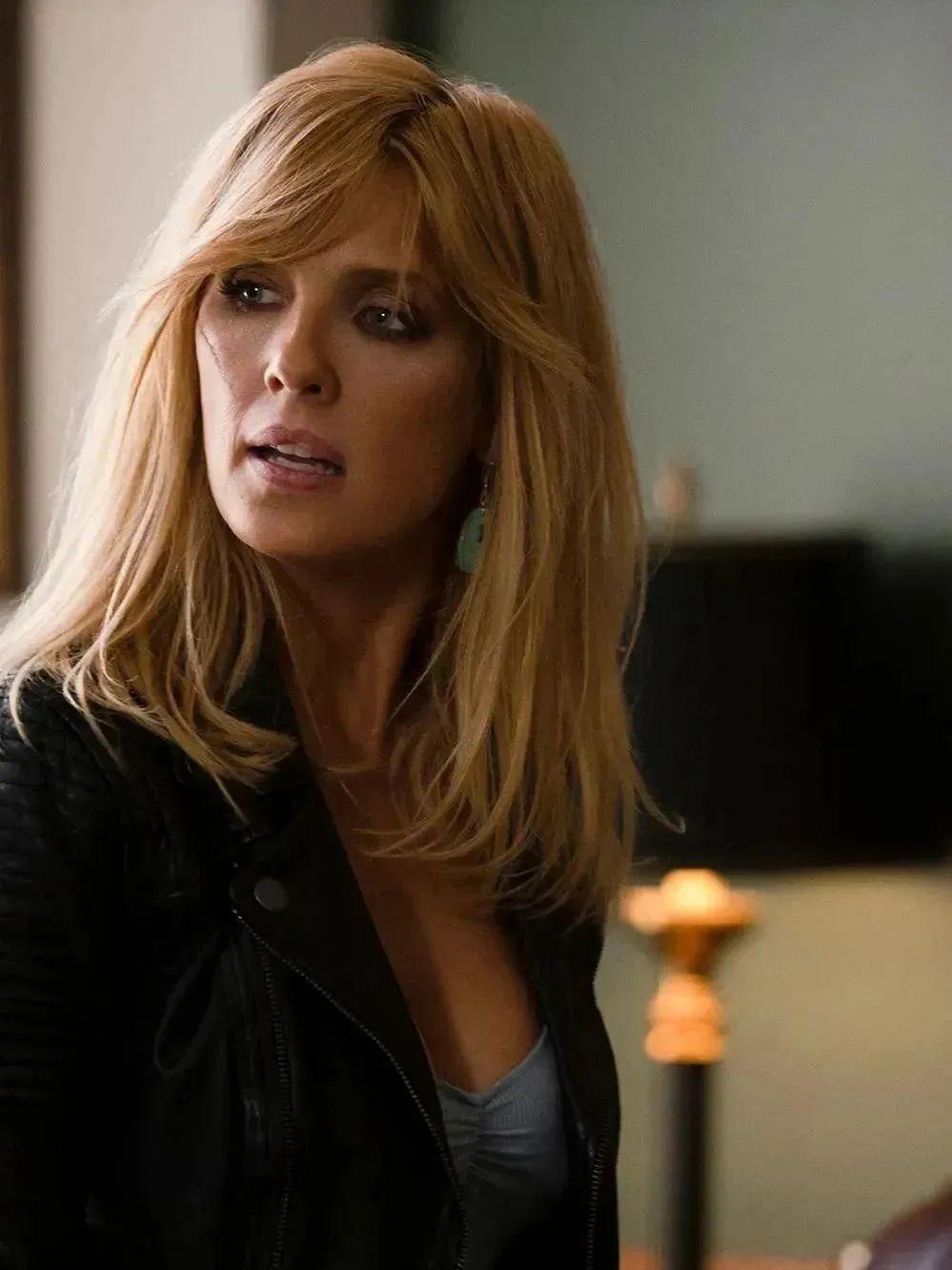 黄石|《黄石》中“大杀四方”,她走的每一步,都底气实足