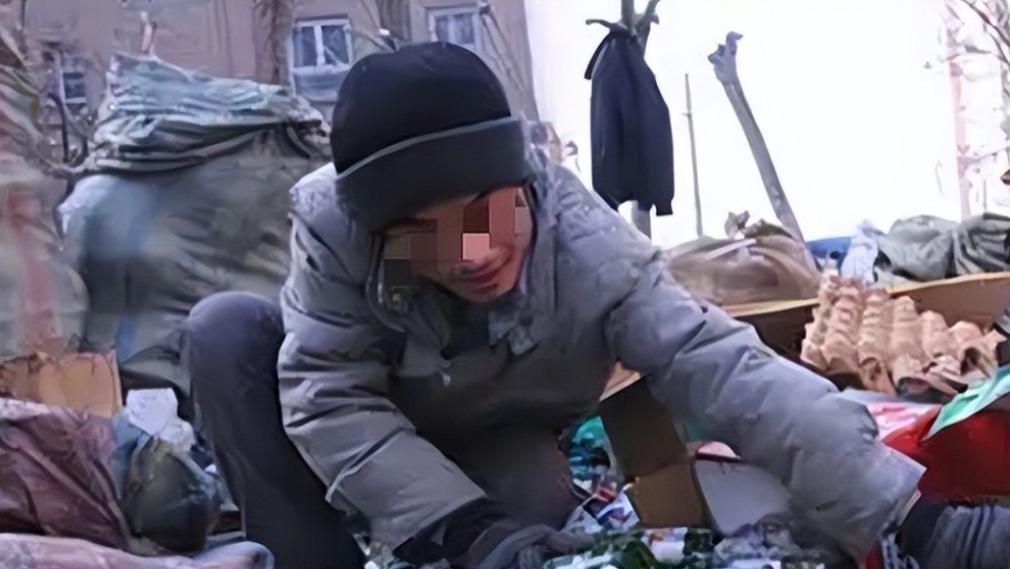 2002年湖北男子卖房卖车为女友治病，女友病好嫁别人，现在怎样？