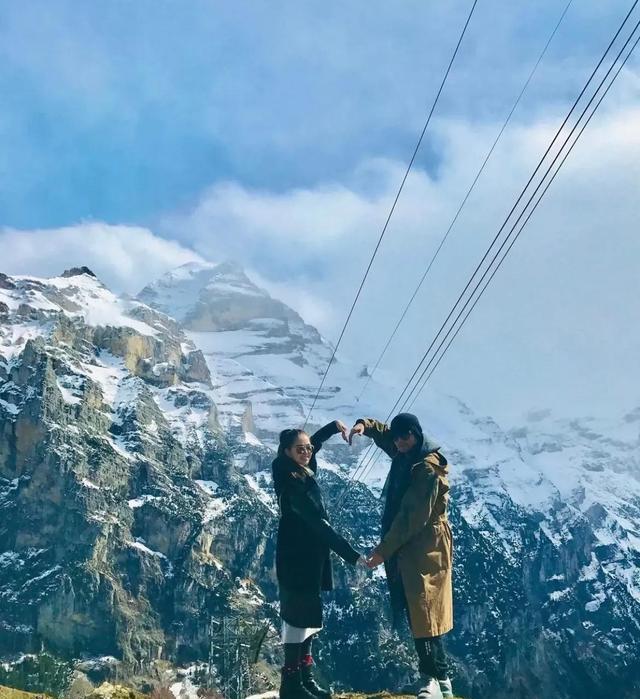 周杰伦|昆凌凌晨发文，晒出与周杰伦的合照和生日礼物，真的太有心了！