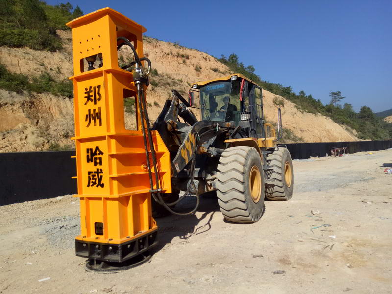 高速液压夯实机和强夯的原理相同吗?铲车改打夯机的广泛应用