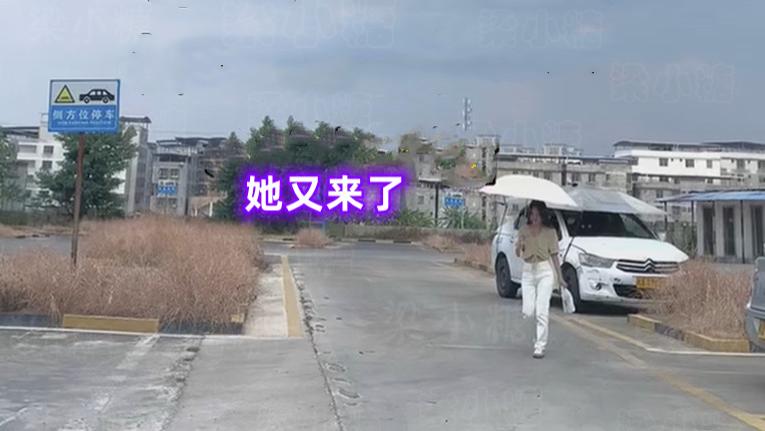 广西：女子学车撞坏车子，次日又开开心心来练车，“教练心里苦”