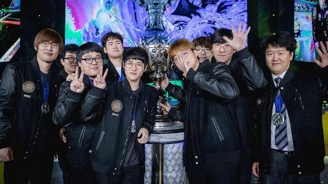 无神之界|LOL最惨职业选手,拿到S赛冠军却被喷混子,因抑郁服用安眠药!