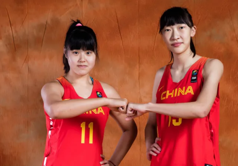 中超|女篮未来之星！李月汝妹妹13岁190cm，与女篮小姚明组内线双塔！