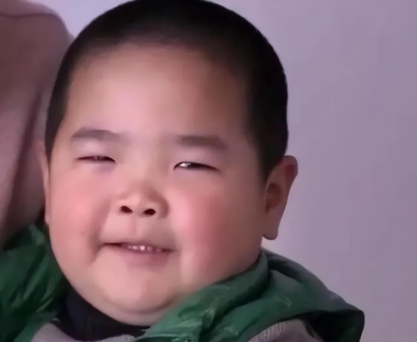 谢腾飞|《乡村爱情15》谢腾飞被逼做亲子鉴定