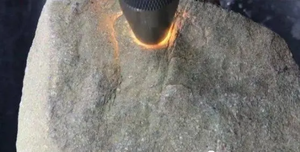 翡翠|有关于翡翠原石的一些知识