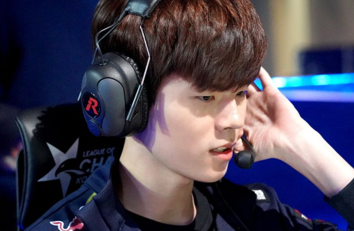 锤石|盘点《英雄联盟》职业选手的本命英雄，选出来就稳赢！