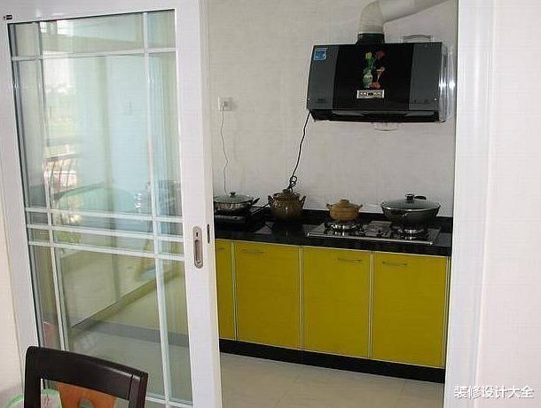 奋斗10年才买了房,装修只花了5万,穷有穷的活法!