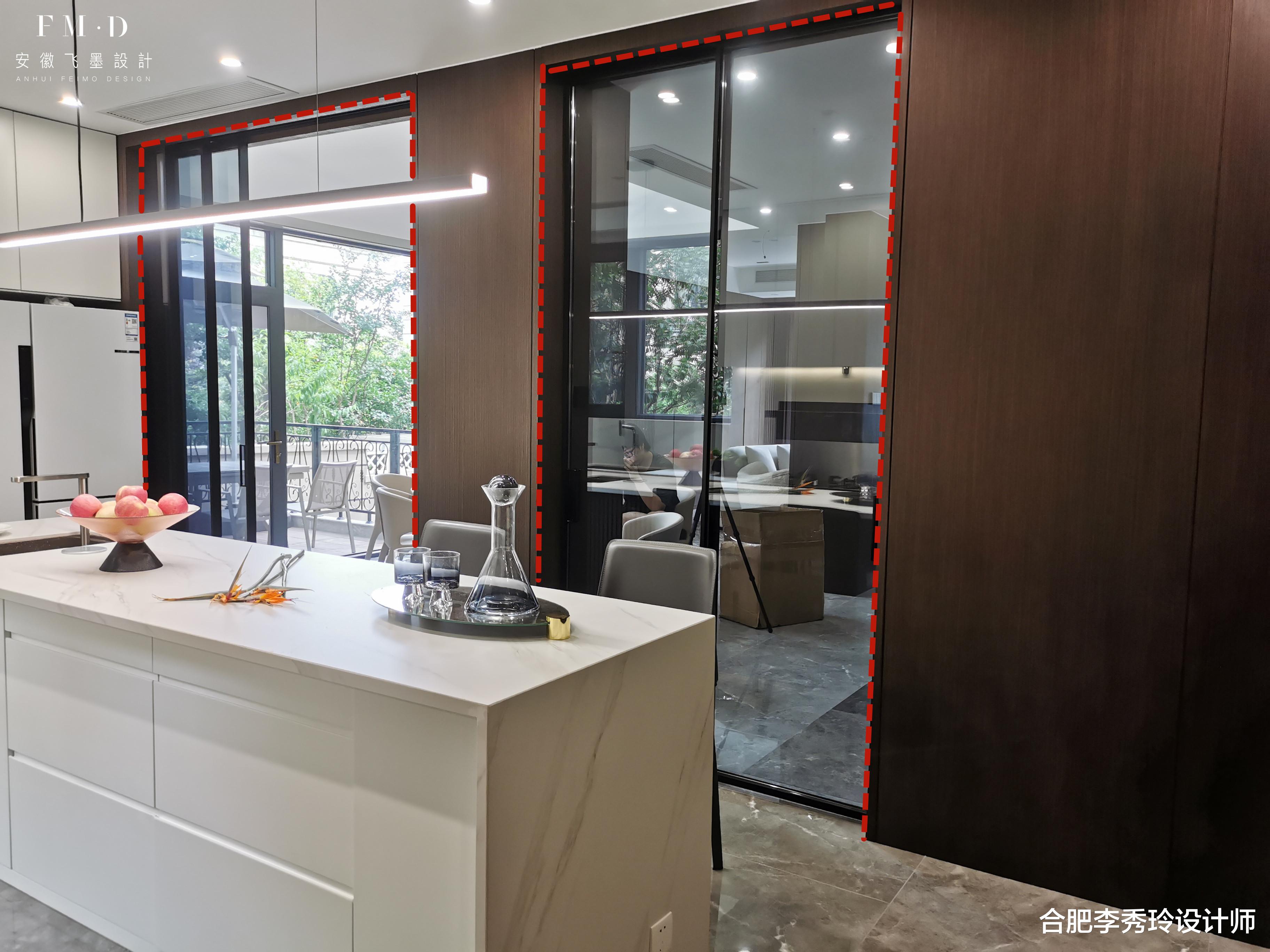 同样是装玻璃门,为什么不选入墙式?放大空间不占1㎡,灵活好用