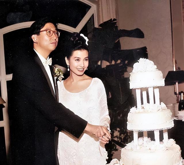 柳岩|至今没生孩子的11位中老年女星,独居遗憾,亿万身家没子女继承