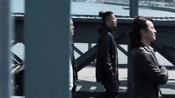 韩雪|古天乐新片拍摄现场出意外事故，飞车特技指导受伤，生命岌岌可危