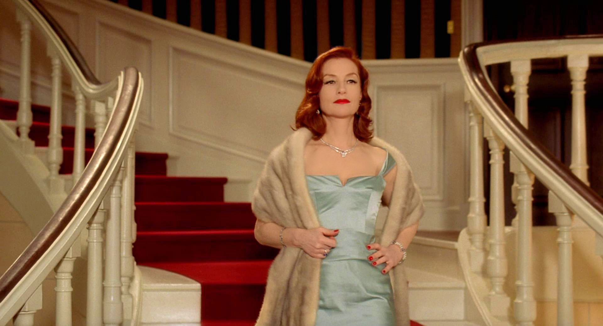 八美图|《八美图》，融合黑色喜剧与歌舞片风格，荒谬又讽刺的悬疑电影