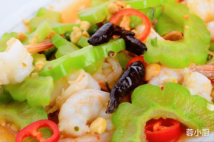 天热饮食有讲究!记得“6多吃2不吃”,健脾胃助消化,早懂早受益