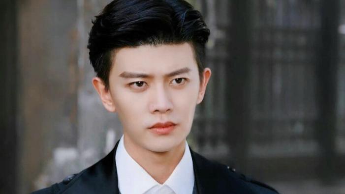 沈月|明明是同一张脸，演完《请君》再给白敬亭做配，差点没认出昌隆