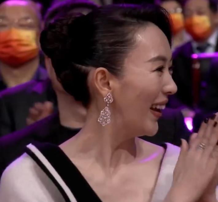 飞天奖|飞天奖公布，5位视后候选人悲喜不一，场外“暗斗”更是一出大戏