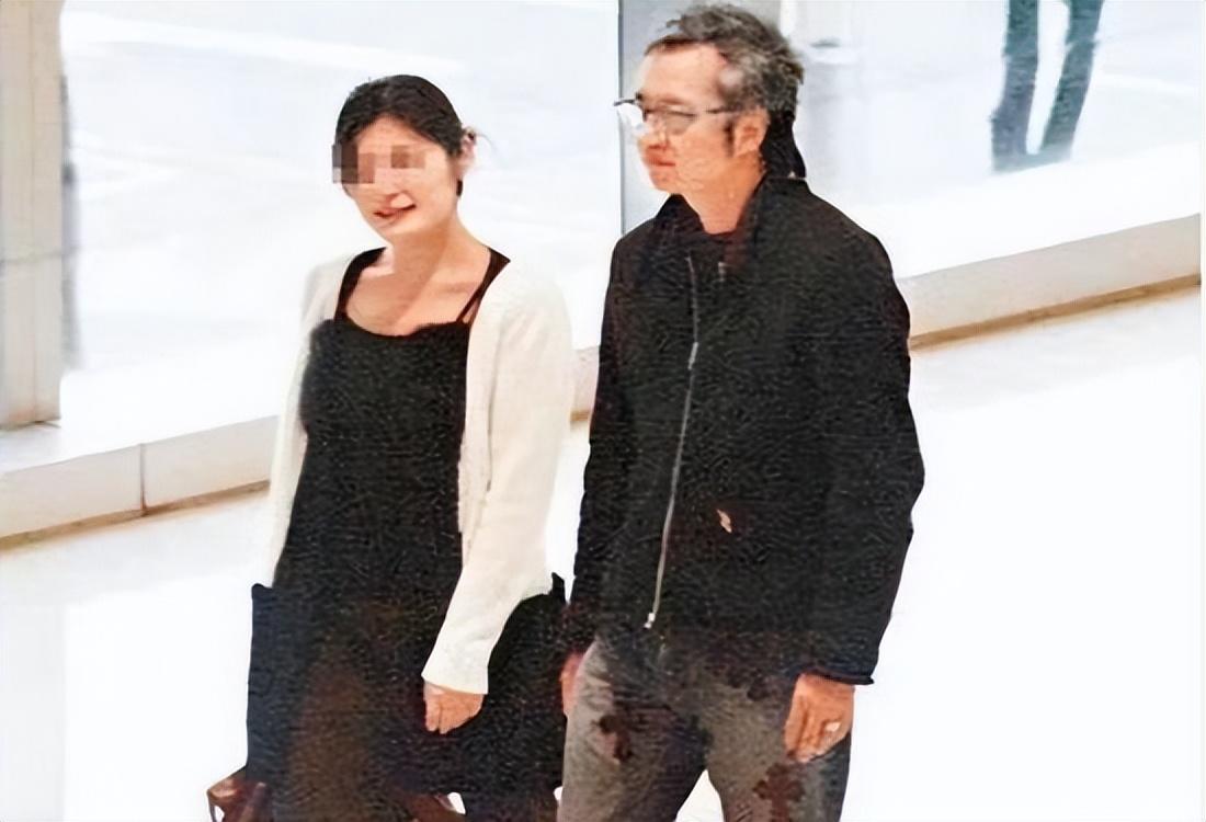 叶童|59岁叶童骨瘦如柴,满头白发,当年的“许仙”终究已成过去式