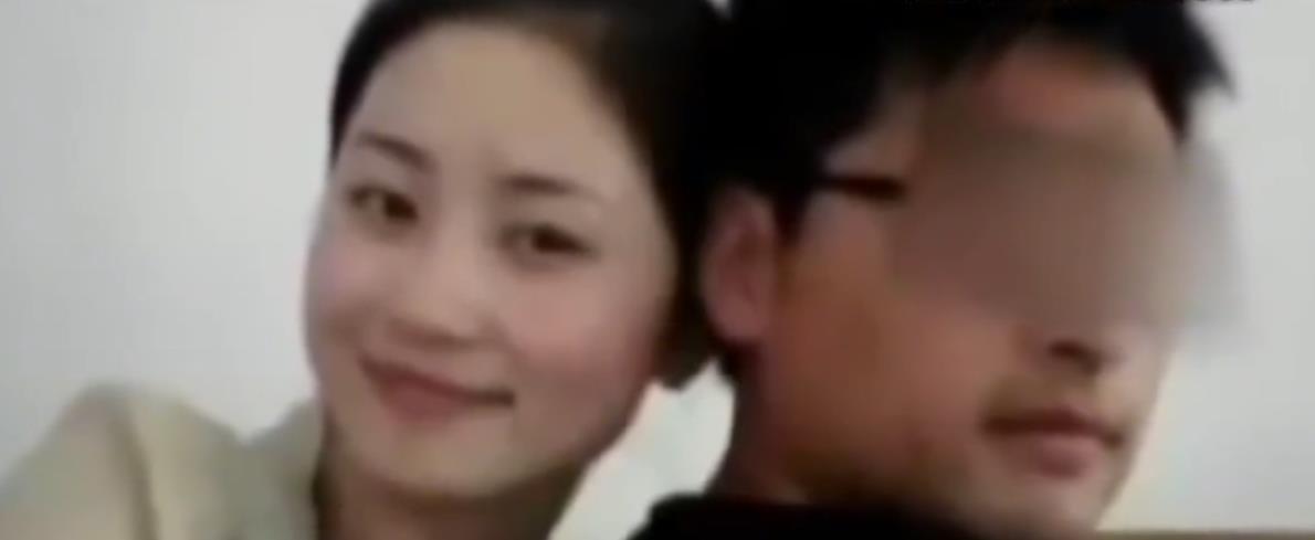 2010年,深圳一美女空姐被骗后自我了断,短信揭开上司的丑恶面目