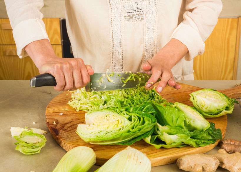 尿酸|体检查出高尿酸？别慌！常吃这4种蔬菜，或有助于促进代谢降尿酸